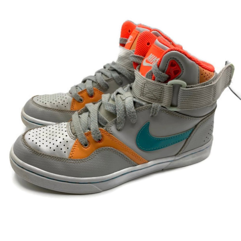 Nike Women's Basketball Shoes Sz 7